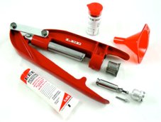 Press Kits and Presses